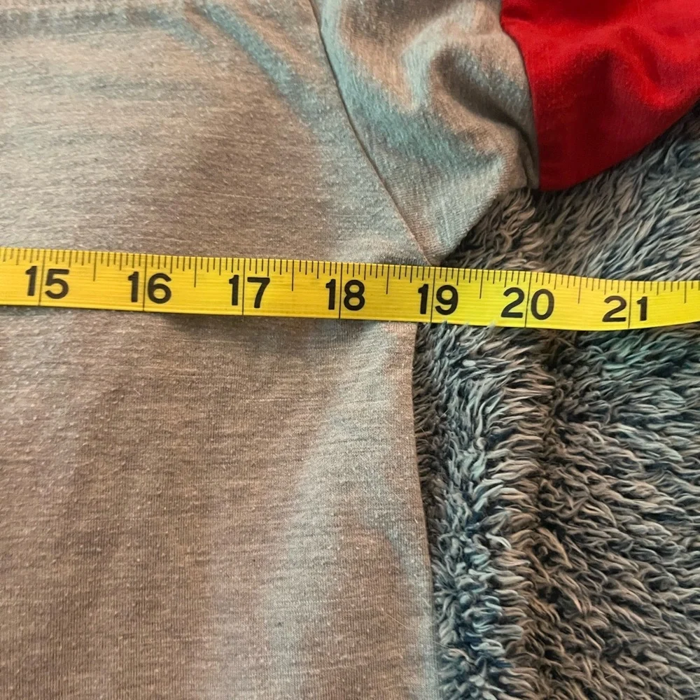 Medwica! Cat Graphic Tee - Gray